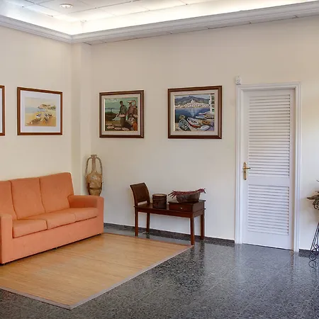 Hotel Checkin Catalonia 3*