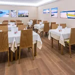 Hotel Checkin Catalonia 3*